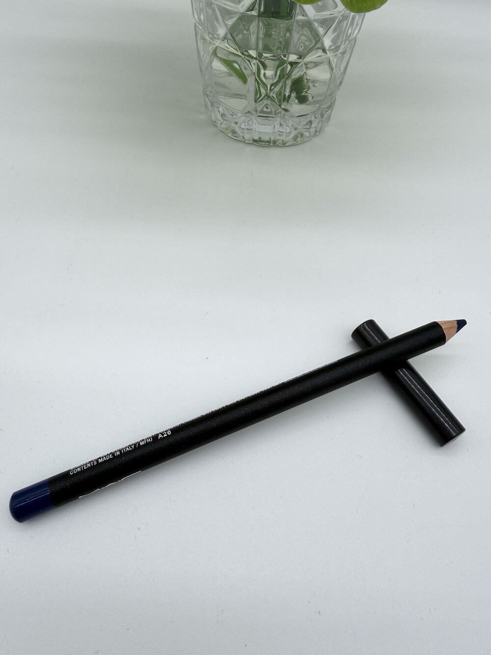 MAC Chromagraphic Pencil MARINE ULTRA 1.36 g / 0.05 Oz